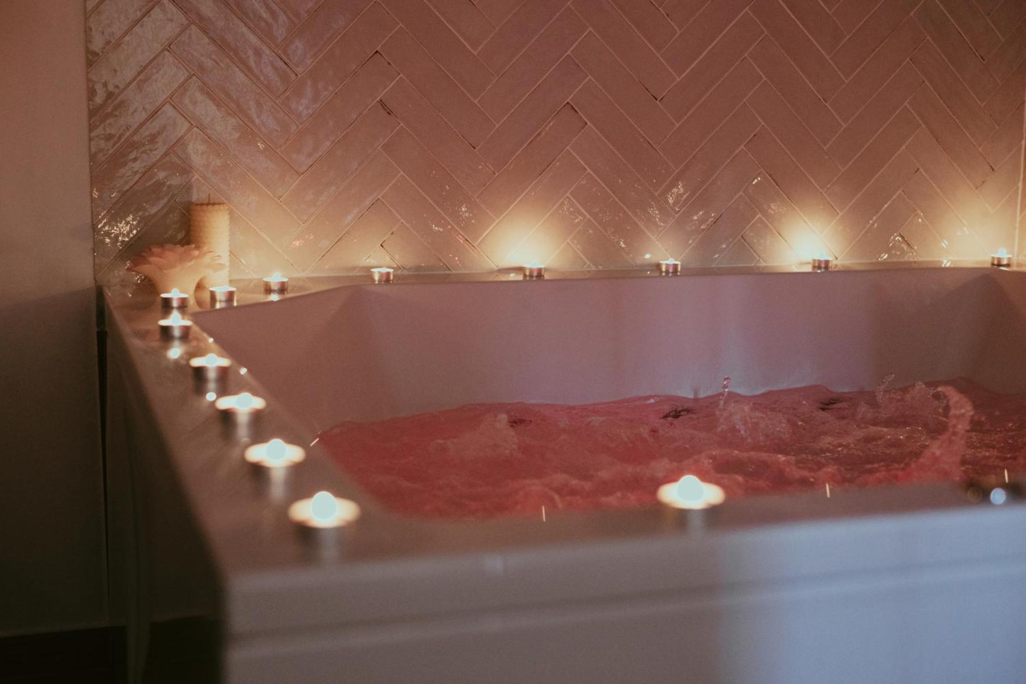 Luxury Jacuzzi Apartment Мостар Екстер'єр фото